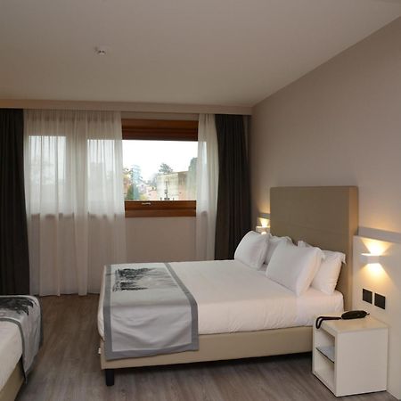 Albergo Roma, BW Signature Collection Castelfranco Veneto Luaran gambar