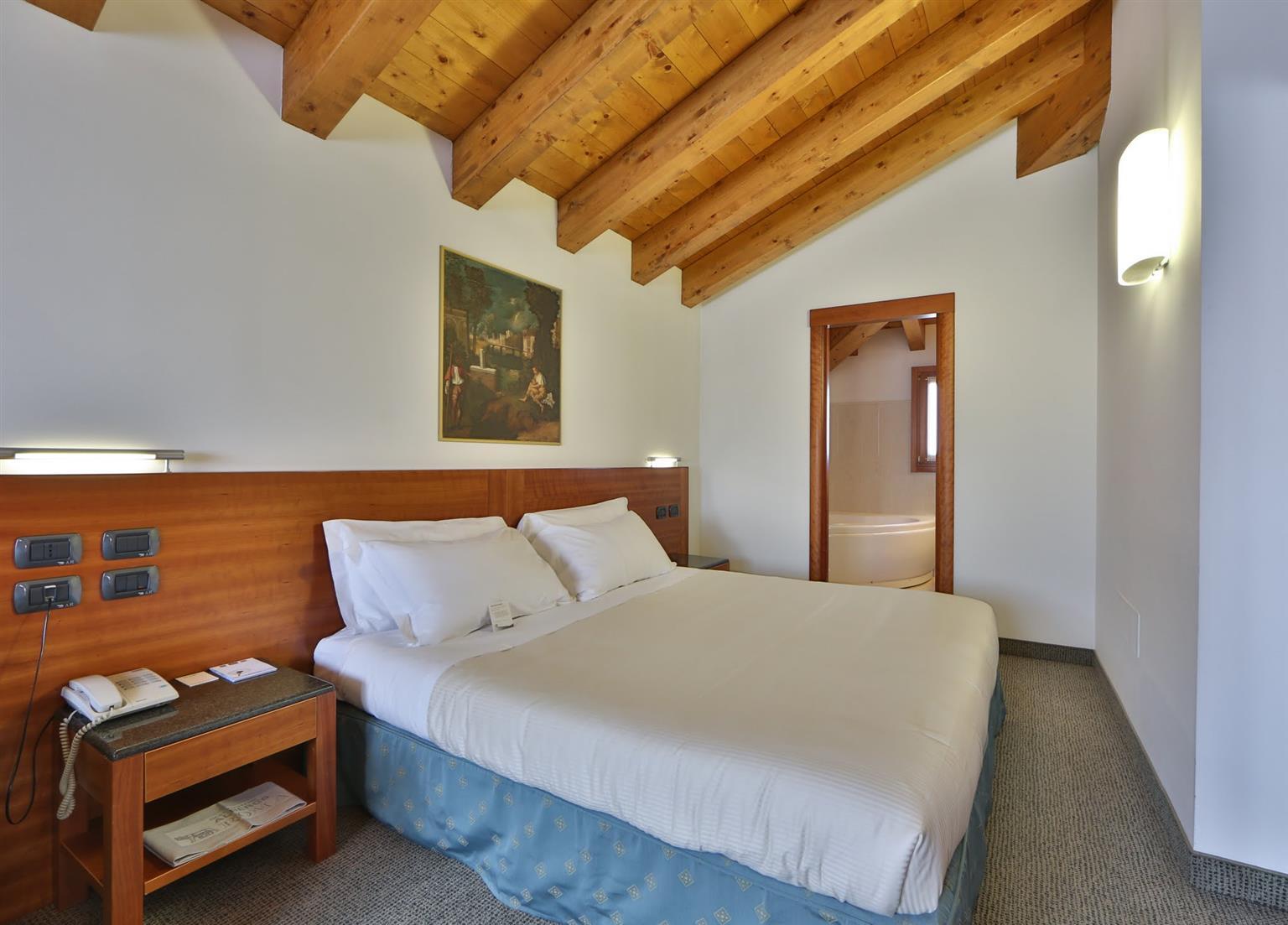 Albergo Roma, BW Signature Collection Castelfranco Veneto Luaran gambar
