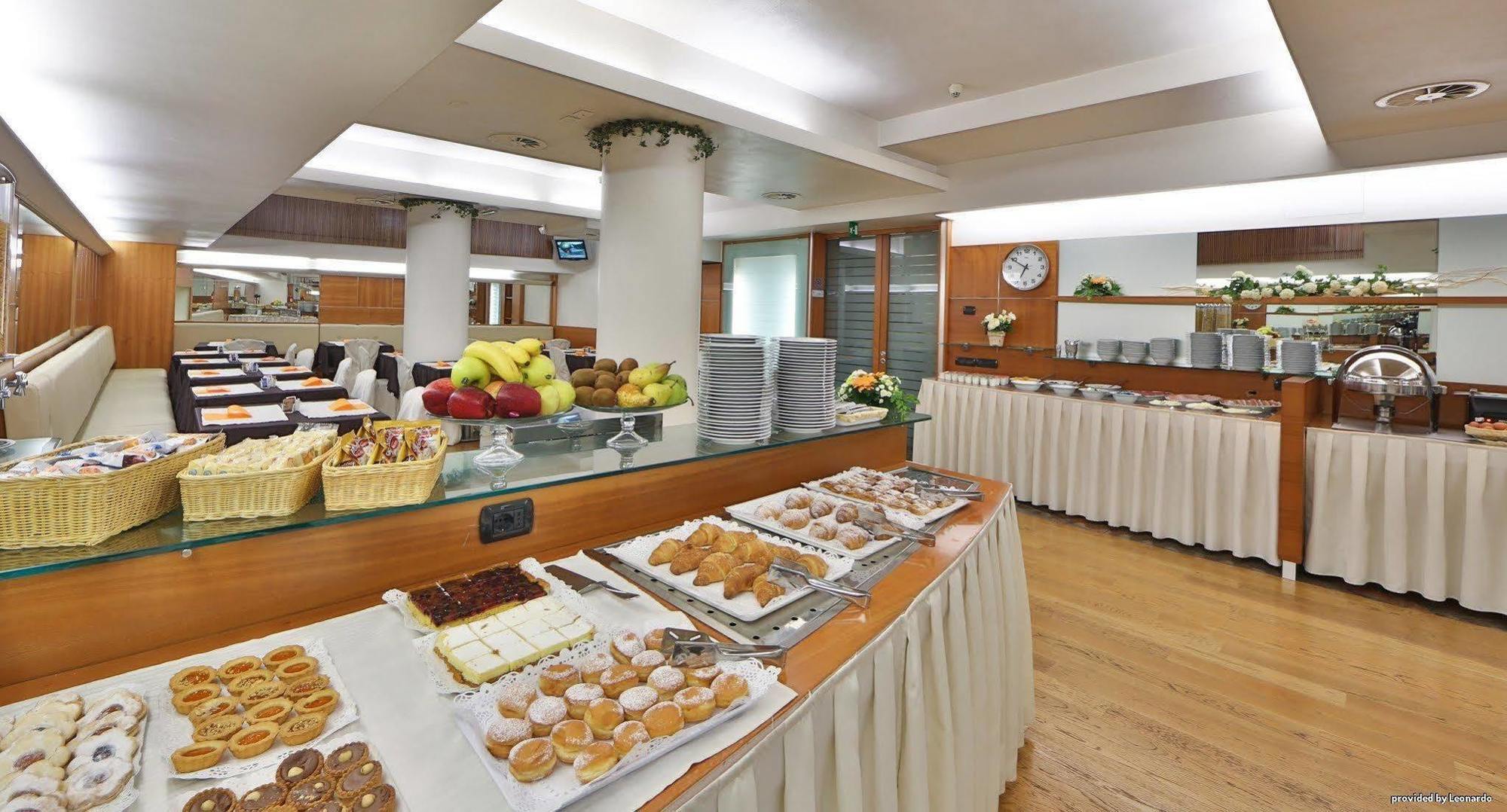 Albergo Roma, BW Signature Collection Castelfranco Veneto Luaran gambar